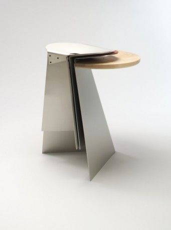 sgabelli impilabili in alluminio