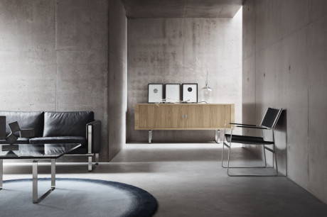 Sideboard CH825 by Hans Wegner