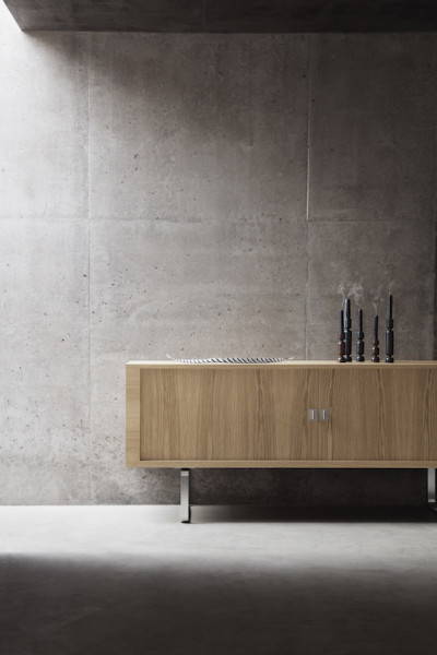 Sideboard CH825 by Hans Wegner