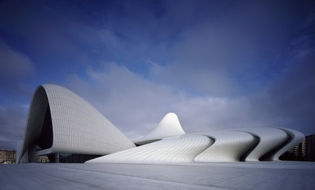 Heydar Aliyev centre a Baku di Zaha Hadid Architects