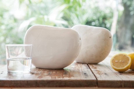 Petra: la brocca a sasso di Make that studio per Improntabarre