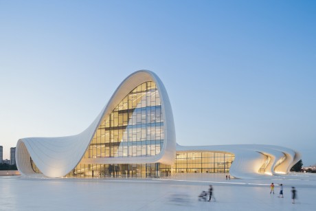 Heydar Aliyev centre a Baku di Zaha Hadid Architects