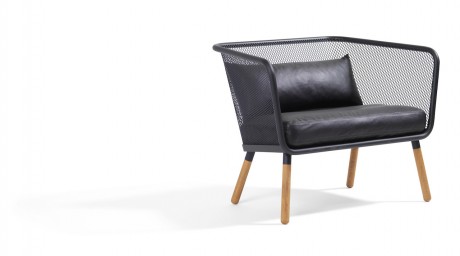 Honken chair by Bla Station