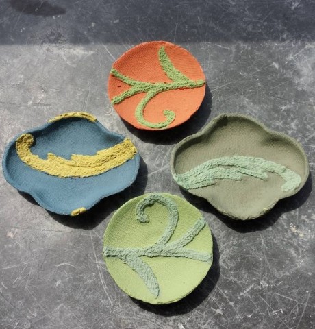 Piatti decorati della collezione: FROM A DIFFERENT CLOTH