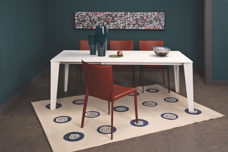 sedie e tavoli by Varo