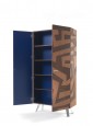 Are, showcase, la credenza intarsiata contemporanea