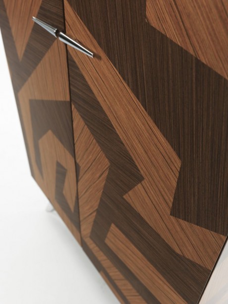 Are, showcase, la credenza intarsiata contemporanea