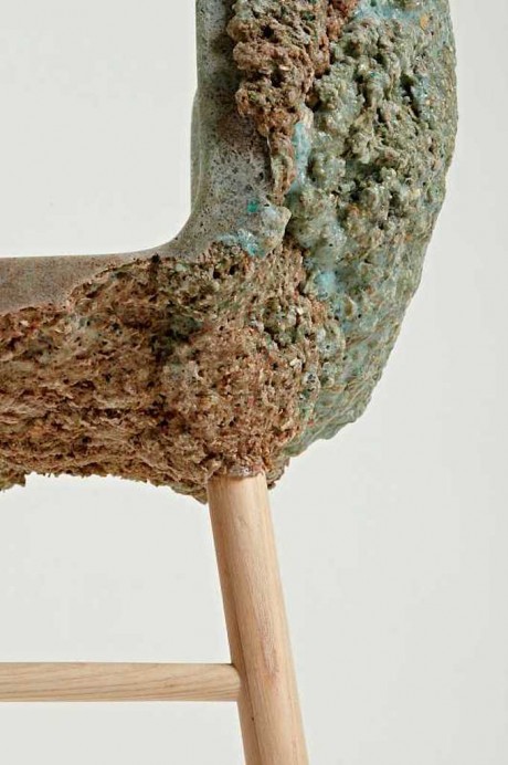 WELL PROVEN CHAIR, la sedia ecosostenibile fatta con gli scarti del legno mescolati con la bioresina