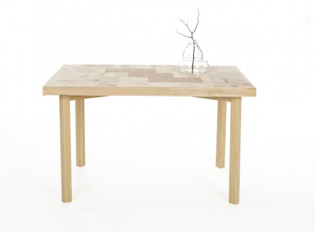 Tavolo luminoso in legno e resina