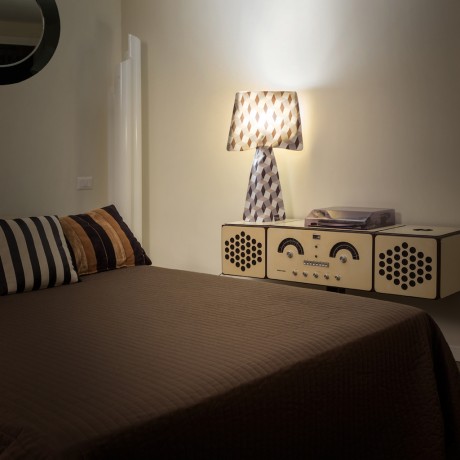 T-Light, la lampada in PVC