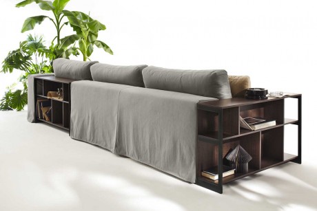 Urban, il divano di design accessoriabile