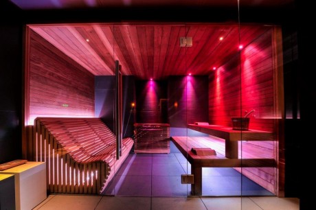 You Cube: un box per il benessere personale a bordo piscina