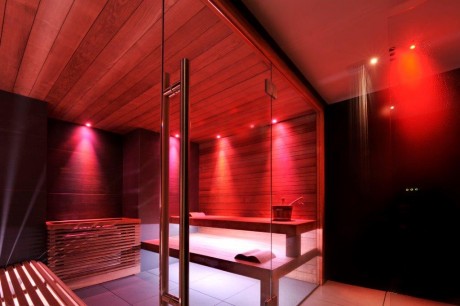 You Cube: un box per il benessere personale a bordo piscina