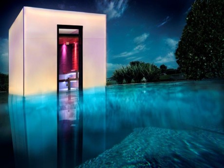 You Cube: un box per il benessere personale a bordo piscina