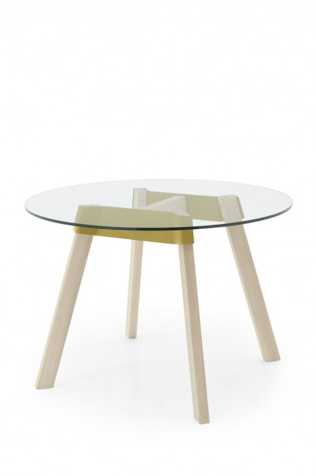 Il tavolo Paper e la sedia Bahia