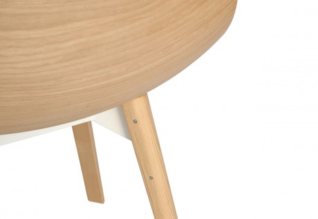 Loku, la sedia impiallacciata