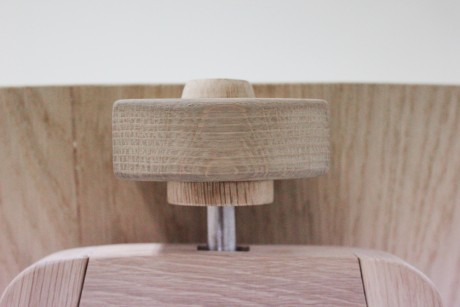 Lusi, la culla in legno a dondolo