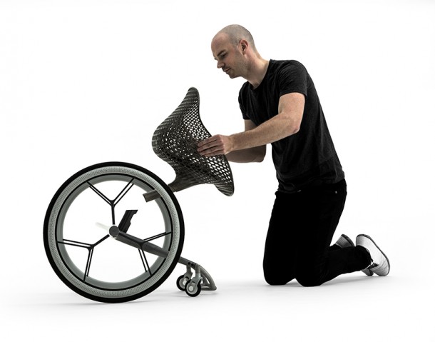 La sedia a rotelle di design stampata in 3D