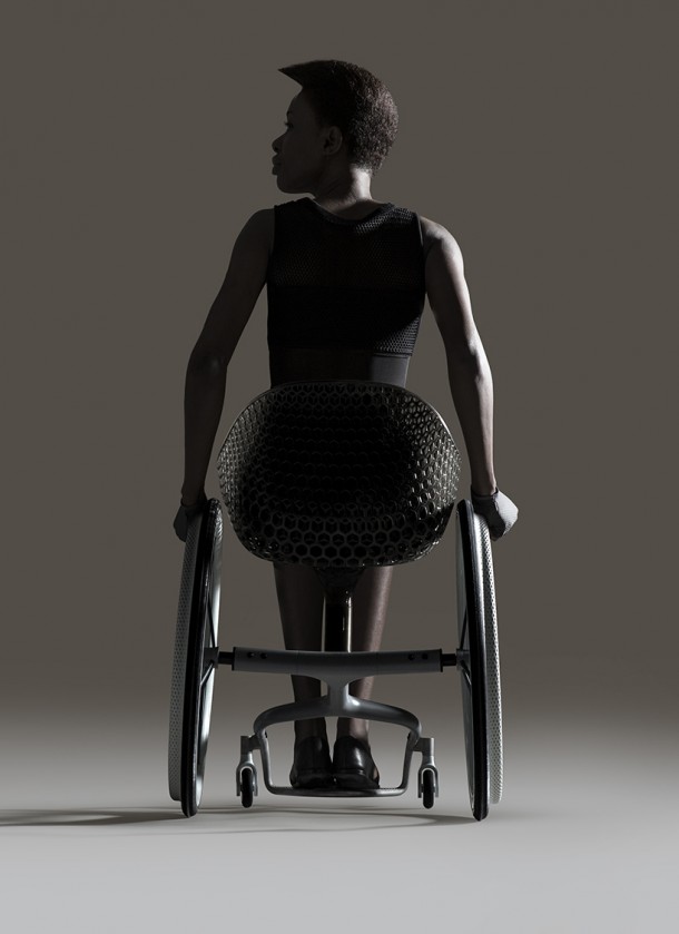 La sedia a rotelle di design stampata in 3D