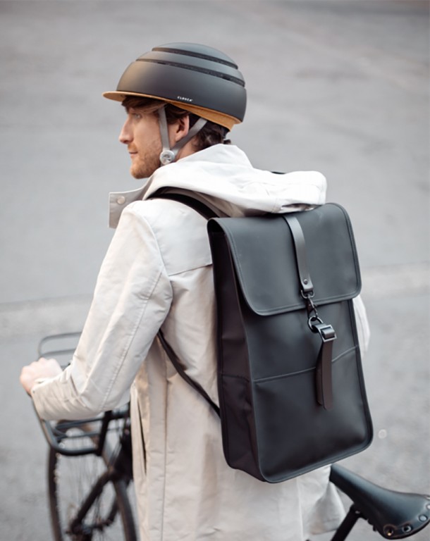 Fuga, il casco che si compatta