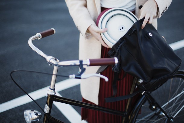 Fuga, il casco che si compatta