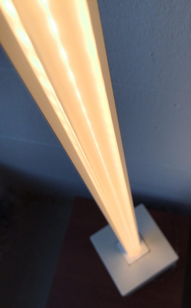 Xilema lamp by Linealight group