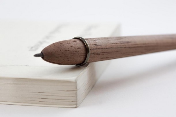 Sostanza, né matita né portamene