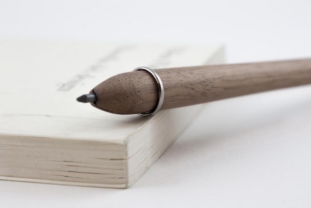 Sostanza, né matita né portamene