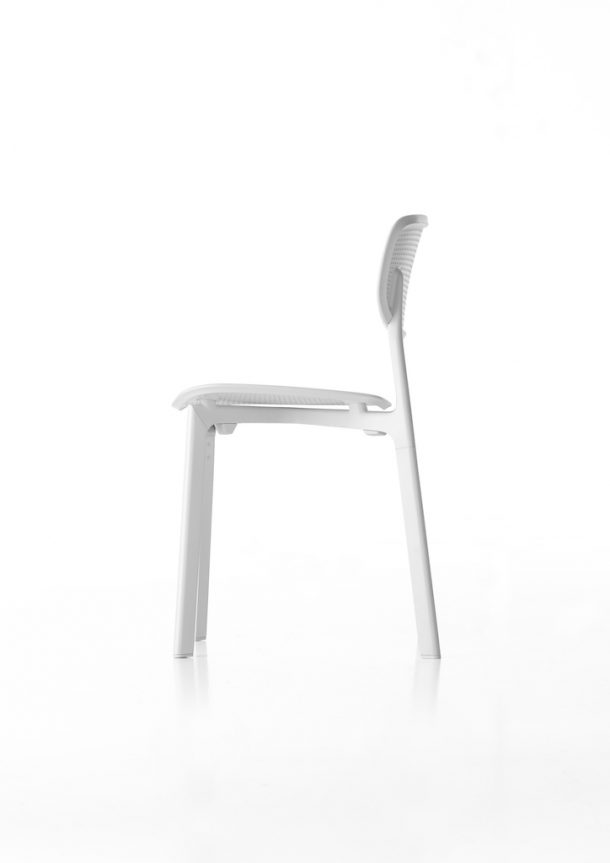 Colander è una sedia realizzata da Patrick Norguet per Kristalia