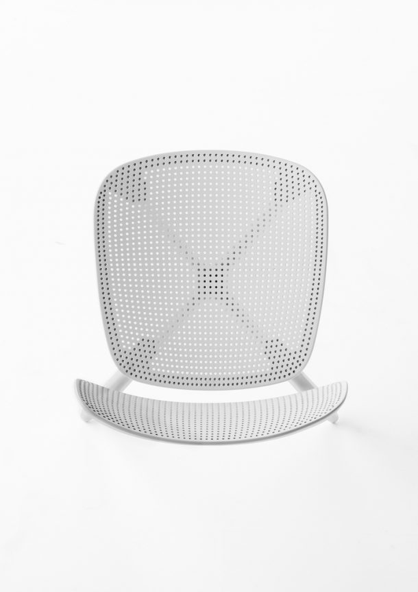 Colander è una sedia realizzata da Patrick Norguet per Kristalia