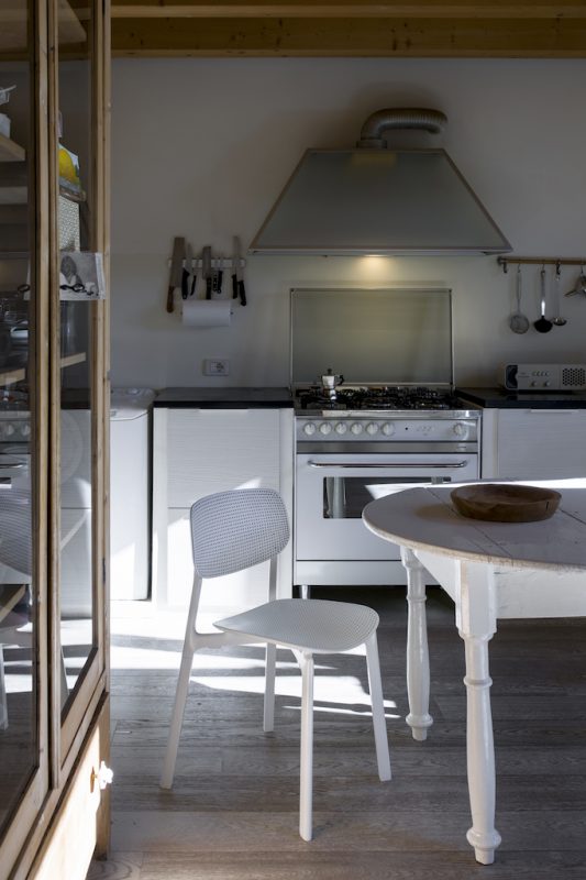 Colander è una sedia realizzata da Patrick Norguet per Kristalia