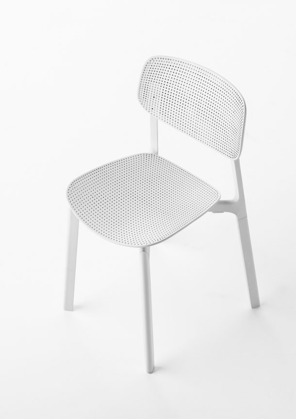 Colander è una sedia realizzata da Patrick Norguet per Kristalia