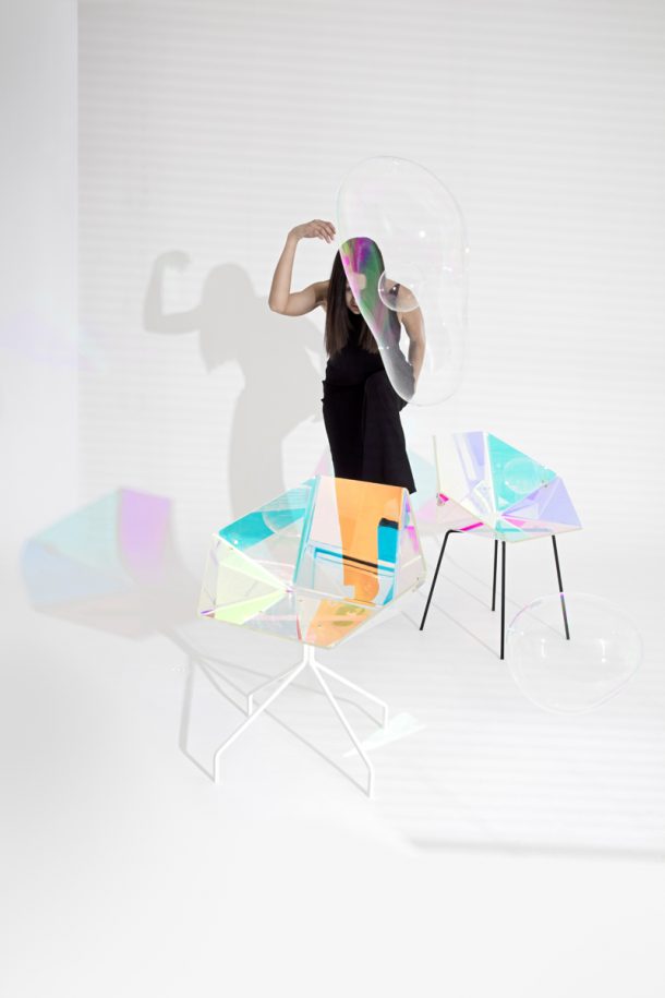 Prismania, la sedia cangiante