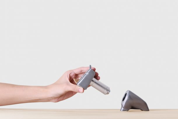 Un rinoceronte? No, molto più di un simpatico martello!