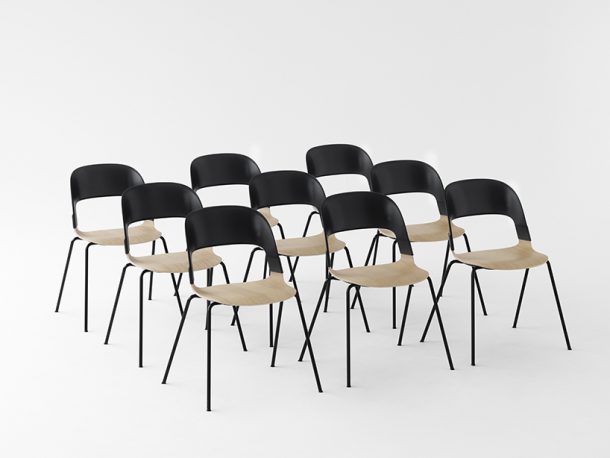 Pair Chair: una sedia impilabile dalle mille combinazioni