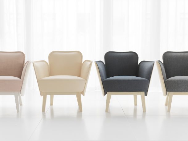 Julius, la seduta in legno dai dettagli sartoriali