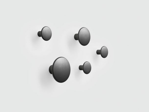 Dots, appendiabiti colorati che arricchiscono le pareti