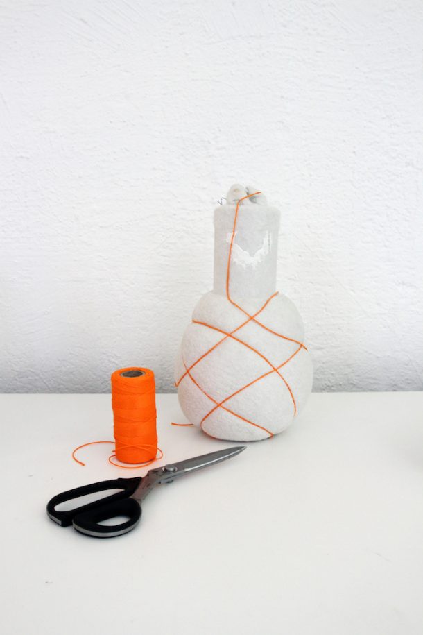 Succession, la porcellana per Petite Friture