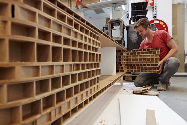 Inside Out, l’arredo in Finsa Greenpanel