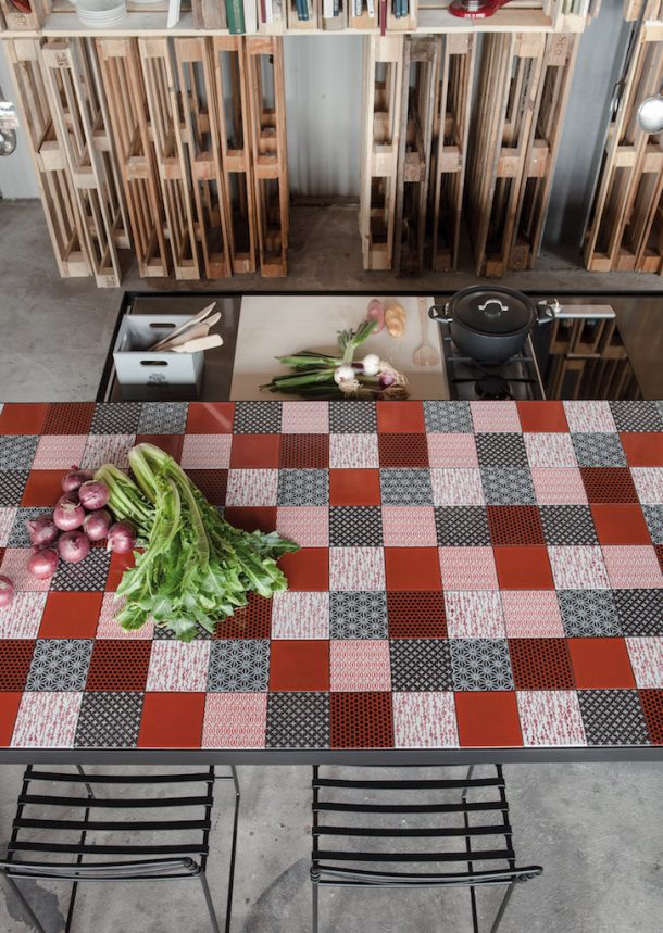Minà, un nuovo piano da cucina in pietra lavica