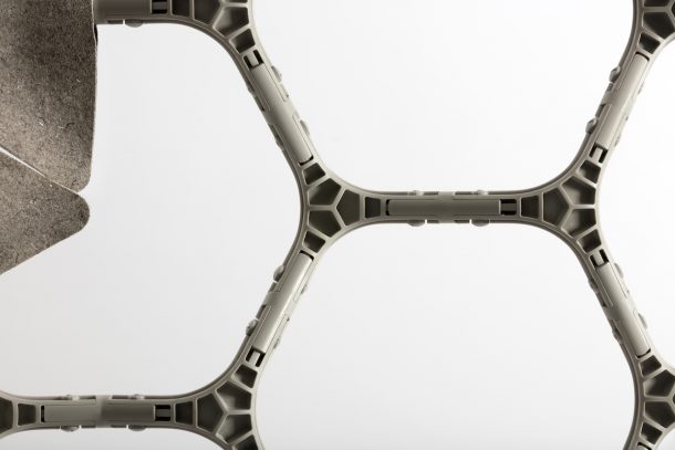 Scale, la parete divisoria modulare che da vita al tessuto