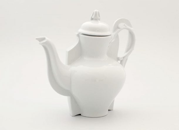 royal re-pair porcellane