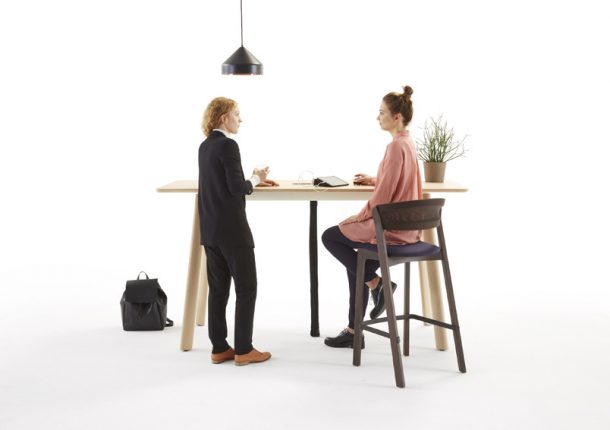 tavoli ufficio intelligenti