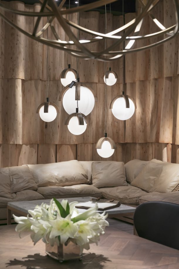 Das Haus - Interios on Stage