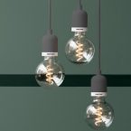 lampade plumen pantone