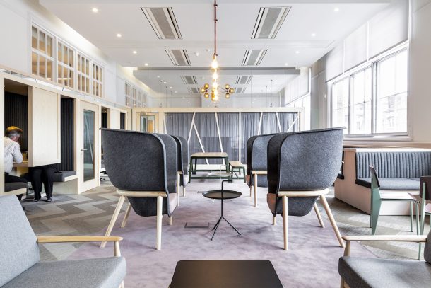 Pod chair. Benjamin Hubert per De Voprm