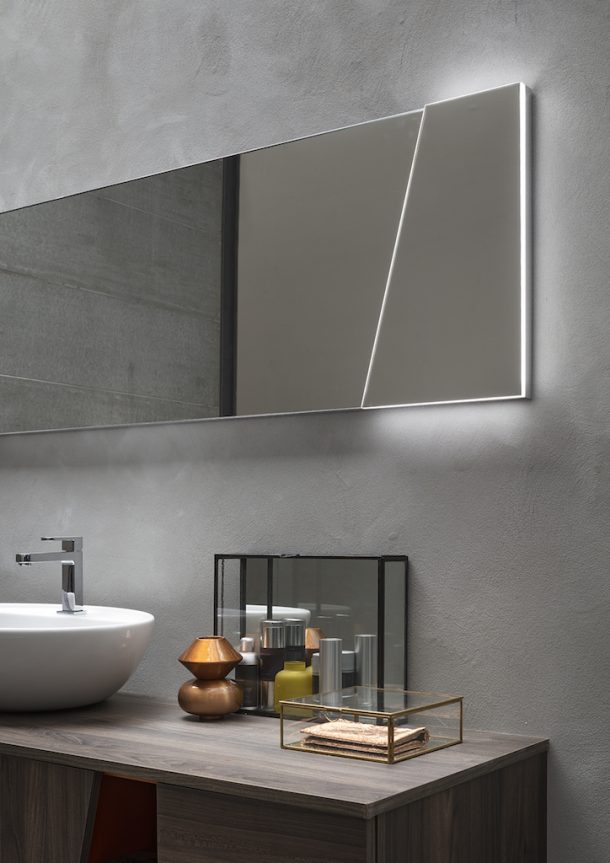 Collezione E.ly di AK, Arcom