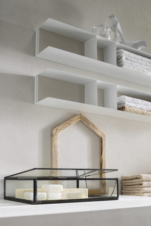 pensili per il bagno in metallo