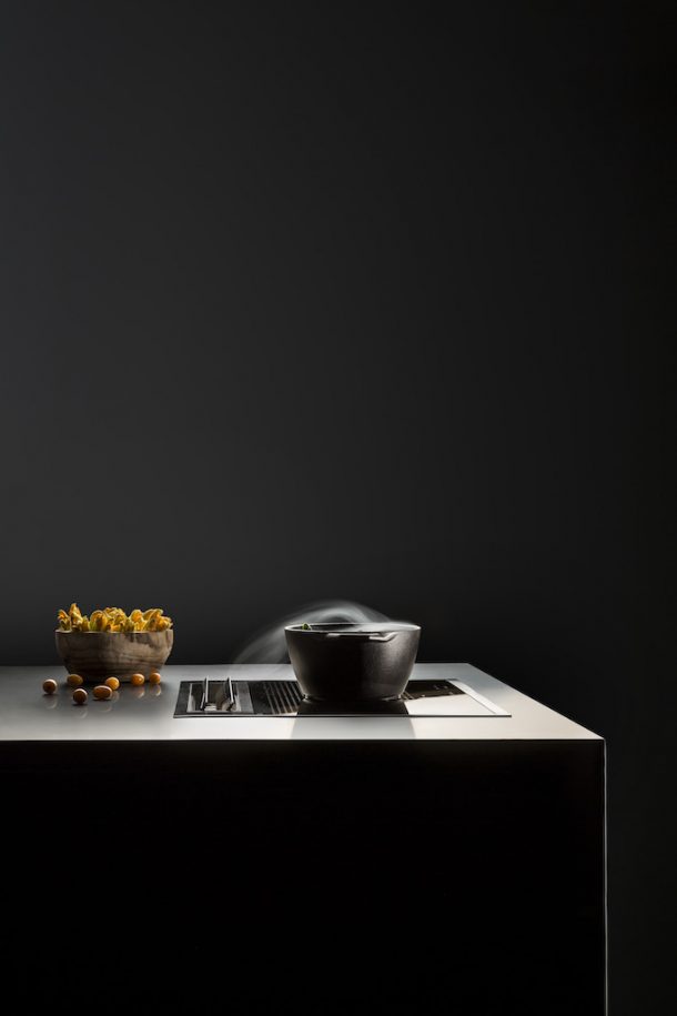 Sistema Sintesi di Falmec: piano induzione con aspirazione integrata