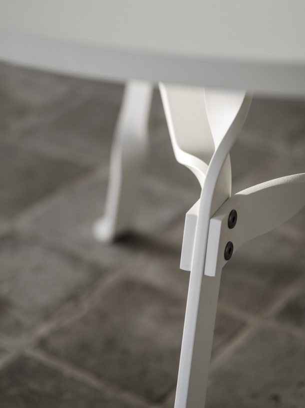 Twist Table. Design Thomas Schnur